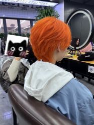 -藤野造型烫发染发