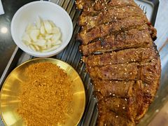 -乳仔牛牦牛汤锅 烤羊排(松潘古城店)