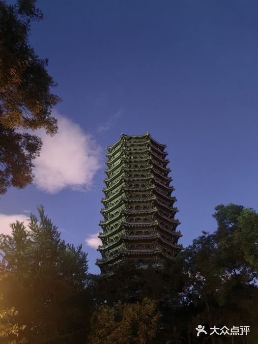 博雅塔图片