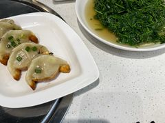 美味锅贴-扬州小吃(延安西路店)