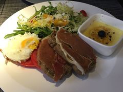 -卡普里披萨·牛扒·下午茶