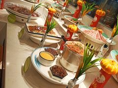 -有红鸡毛店·川菜(建设路店)