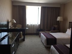 -山明水秀大饭店