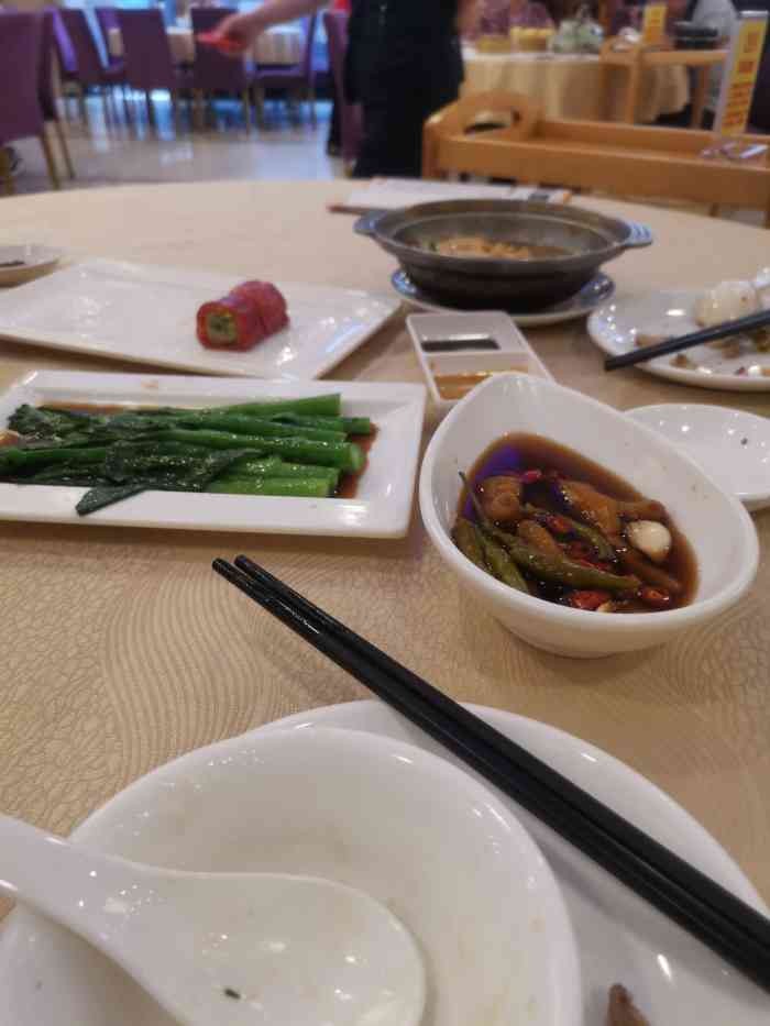 竹溪酒家(三元里店)-"[薄荷]环境:环境还可以,很大,而且很.