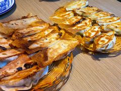 -阿洪锅贴王(小吃城店)