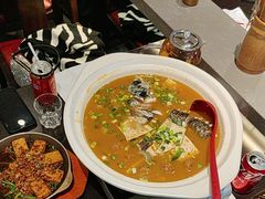 -川流不息·地道川菜·小龙虾(松东路店)