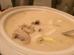 清江肥鱼-亢龙太子酒轩(东湖店)