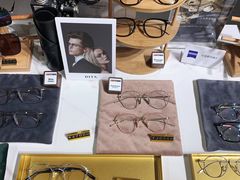 -肆兮眼镜·蔡司·徕卡战略合作店(大坪店)