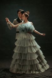 -雪中彩影婚纱摄影·微光艺术中心