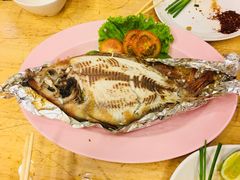 -J Daeng Seafood