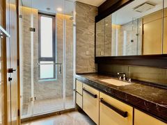 -万科·翡翠雅宾利