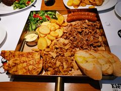塞萨洛尼基终极烤肉盘-HELLO MUSAE 拾光缪斯餐厅·纯正希腊风味(苏州中心店)