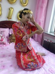 -贺贺新娘造型婚纱店