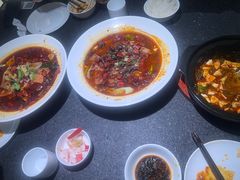 -茅庐川菜(威高广场店)