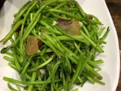 -黄泥岗·地道湖北菜(奥特莱斯店)