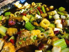 -去吃小龙虾·江湖菜·烧烤(南滨路店)