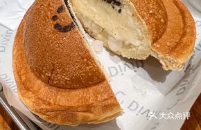 Limited UFO Melting Ice Cream Toast