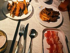 -领鲜活海鲜榴莲自助火锅(东门店)