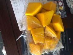 -亚龙湾亚泰商业街