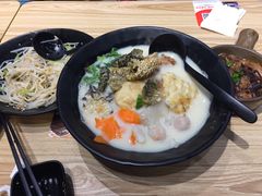 -渔米丰·广府鱼汤米线(光明广场店)