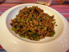 -香巴拉云南餐厅(华莱坞店)