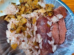 -梁阿婆廿年老牌扣肉糯米饭