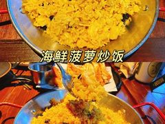 海鲜菠萝炒饭-Local泰莲庭(虹鳟鱼店)
