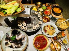 -草家酱蟹炭火烤肉店(珲春南路一店)