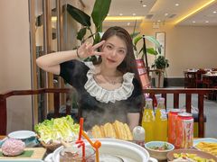 -四点金粥底火锅(沂州里店)