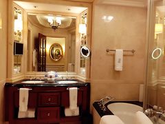 -广州富力丽思卡尔顿酒店