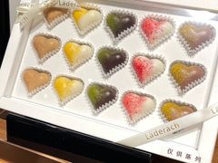 -Laderach 莱德拉(上海环贸iapm店)