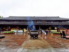 -峨眉山报国寺