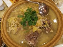 -鹤乡东北菜(崮山路店)
