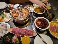 -钱小奴海鲜自助黑金店(杭州滨江龙湖店)