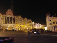-布尔津河堤夜市