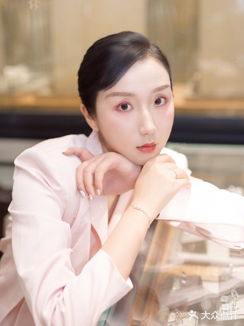 想做精致女孩？是时候给自己添件珠宝了💎