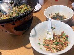 -聚鑫朋酸菜肥肠(文艺路口店)