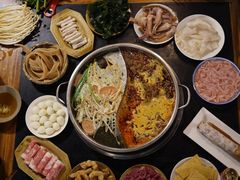 -苟味道老火锅(黄桷坪店)