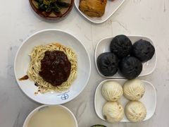-李与白包子铺(桐梓林店)