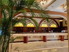 -山明水秀大饭店