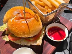 “醉了的船”奶酪汉堡-醉了的船Le Bateau Ivre(温江店)