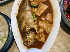 -小船渔村•大连菜•大连焖鱼(黄河路店)