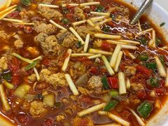 -邱金小炒·30 年盐帮江湖菜(自贡店)