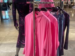 -URBAN REVIVO(上海中庚漫游城店)