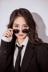 -onlygirl摄影美学馆高端定制(江滩店)