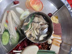 -谭鸭血老火锅(娄星区长青街店)