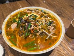 -粉八·云南米线·建水烧烤(常熟路店)