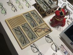-肆兮眼镜·蔡司·徕卡战略合作店(大坪店)