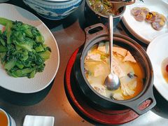 -凤凰湘语·平价海鲜餐厅(浦东旗舰店)