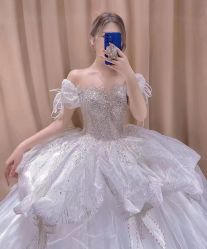 -艾米婚纱&婚礼策划